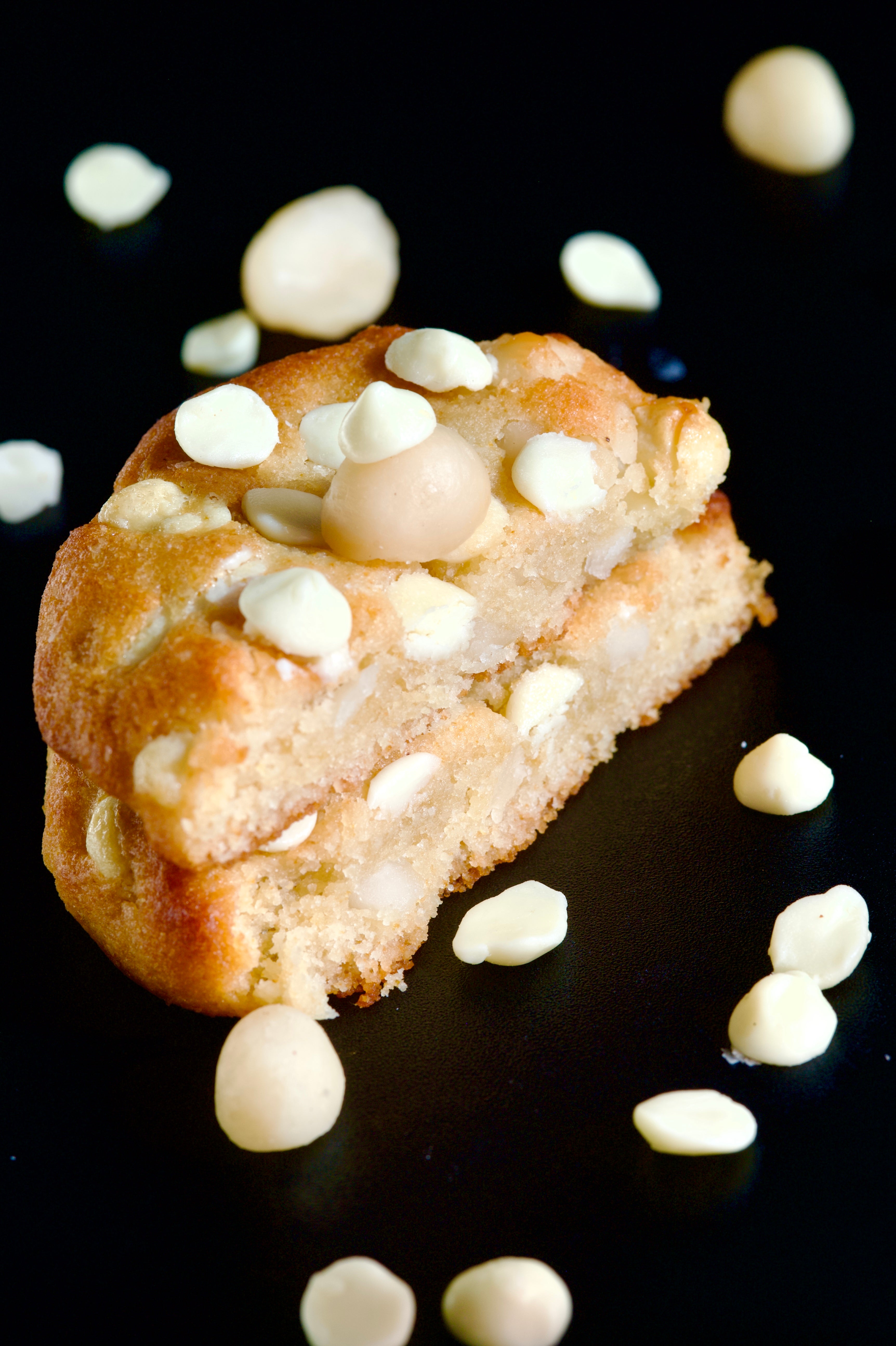 Macadamia -White Chocolate